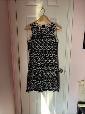 Burberry Sleeveless Black and White Lace-Overlay Shift Dress